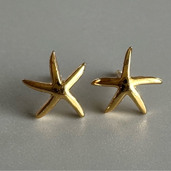 24k Gold Vermeil Starfish Stud Earrings - Picture 3 of 11